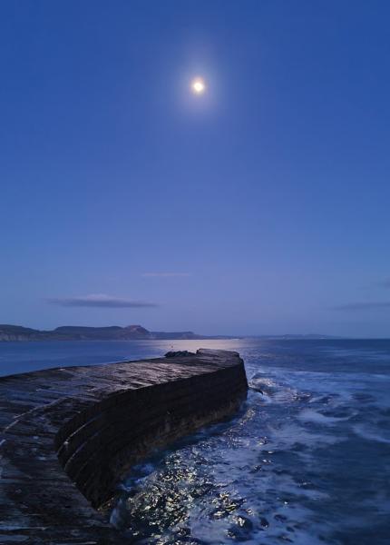 Moon over the Cobb