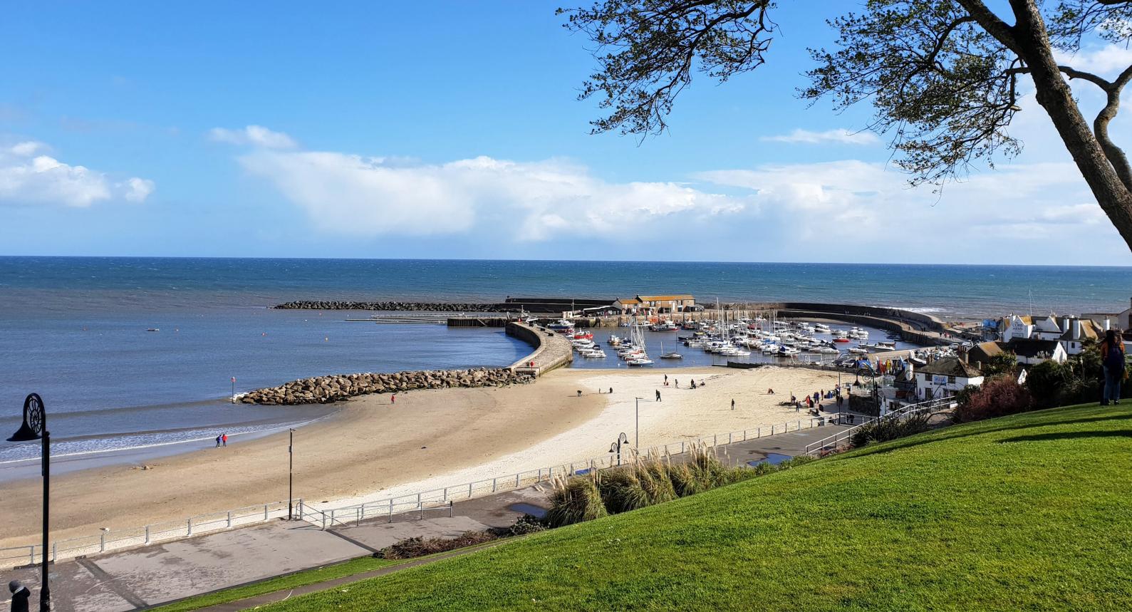 Sandy Beach - Love Lyme Regis