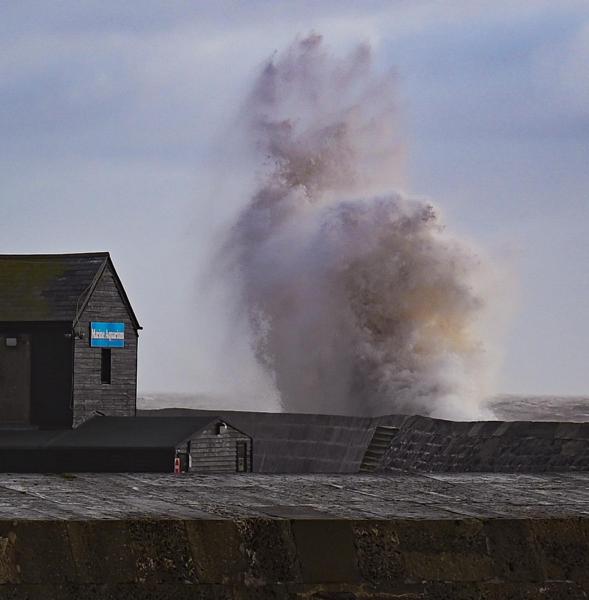 Giant wave breaking against the Cobb